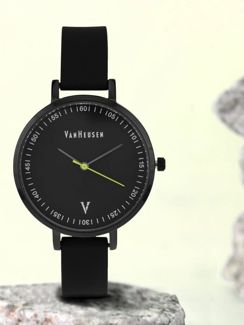 🔥🔥VAN HEUSEN Girly Girl Analog Watch - For Women