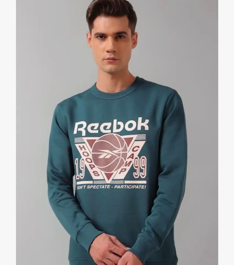 Reebok Sweatshirt At 840.
