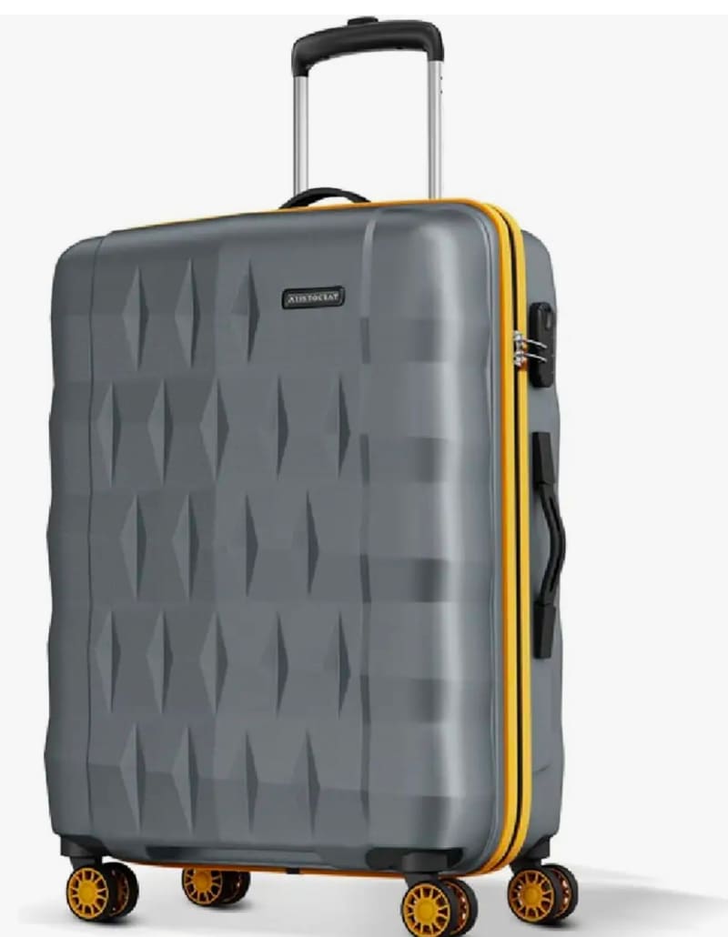 Aristocrat Comet Medium Polycarbonate Hard Case at ₹1,719