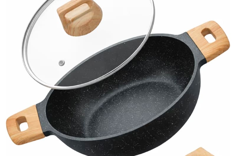 Lifelong Die-Cast Kadhai With Glass Lid & Wooden Spatula @1149.
