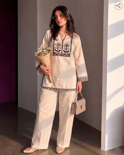 NYRIKA Women Embroidered 2-Piece Co-Ord Set