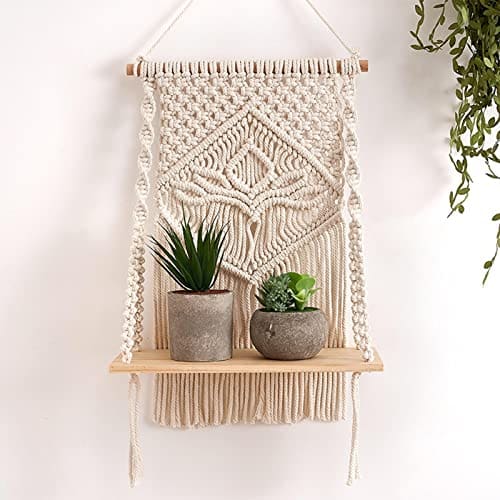 🛍️ Decazone Macrame Indoor Wall Hanging Shelf Chic Decor Wood Floating Boho Shelves with Wooden Dowel Hand Woven Bohemian Decor for Apartment Dorm Bedroom Living Room Nursery H60 x W30 cm (Beige)