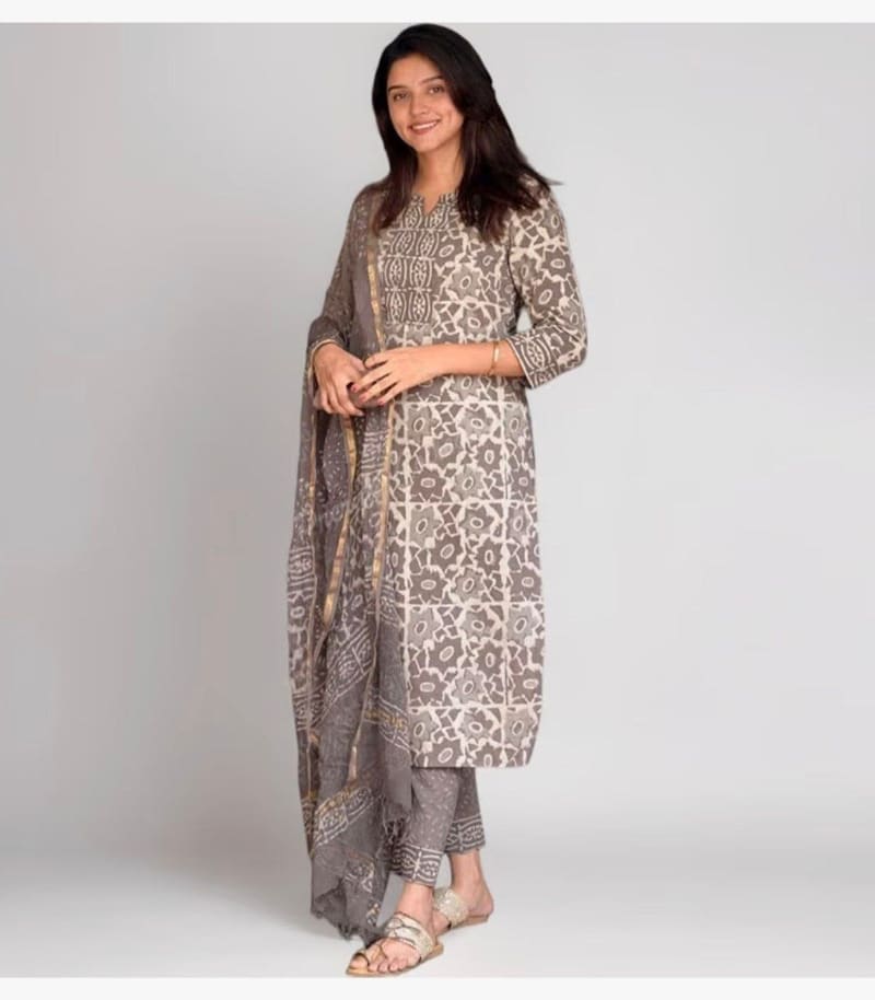 Women’s Kurti Set with Dupatta at Rs.699